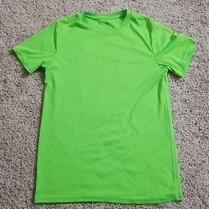 Athletic shirt